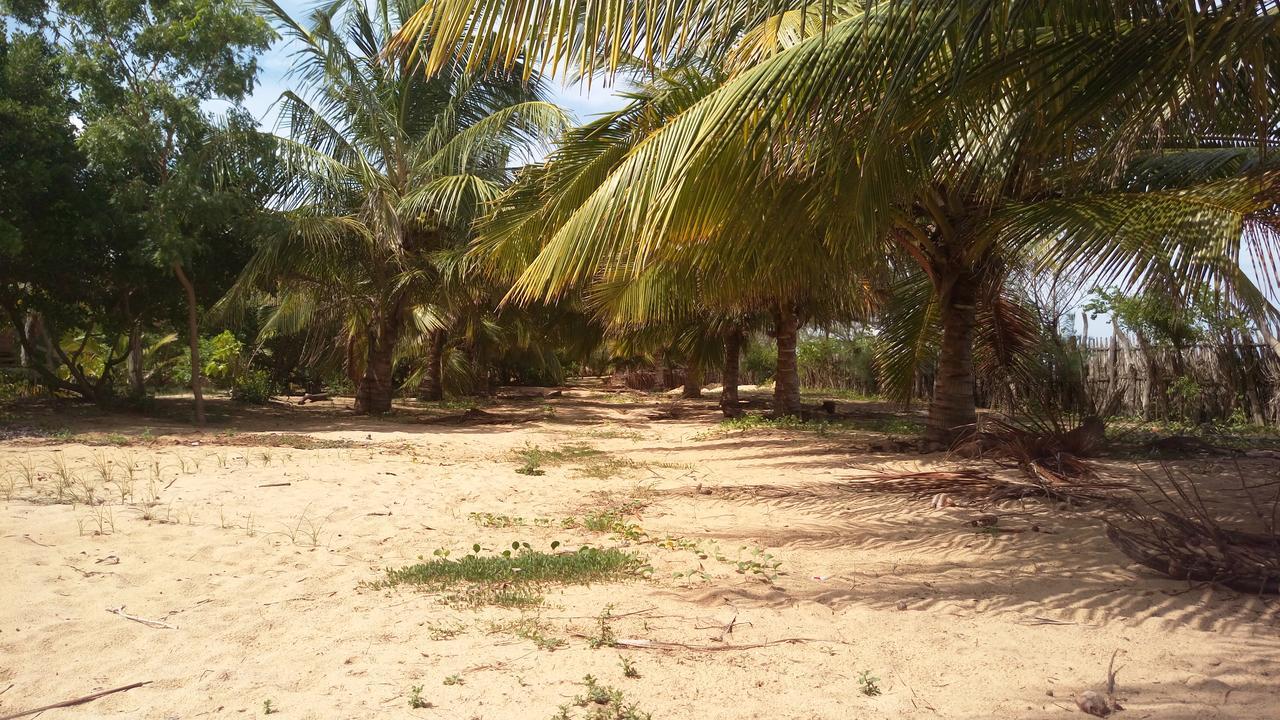 Light House Beach Hut Komari 外观 照片